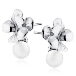 Srebrne kolczyki pr. 925 z kwiatkiem i perłą